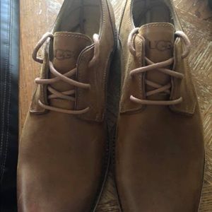 Men’s dress shoes